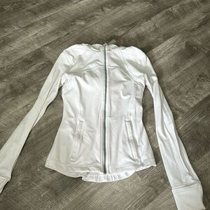 Define lululemon jacket size 2!